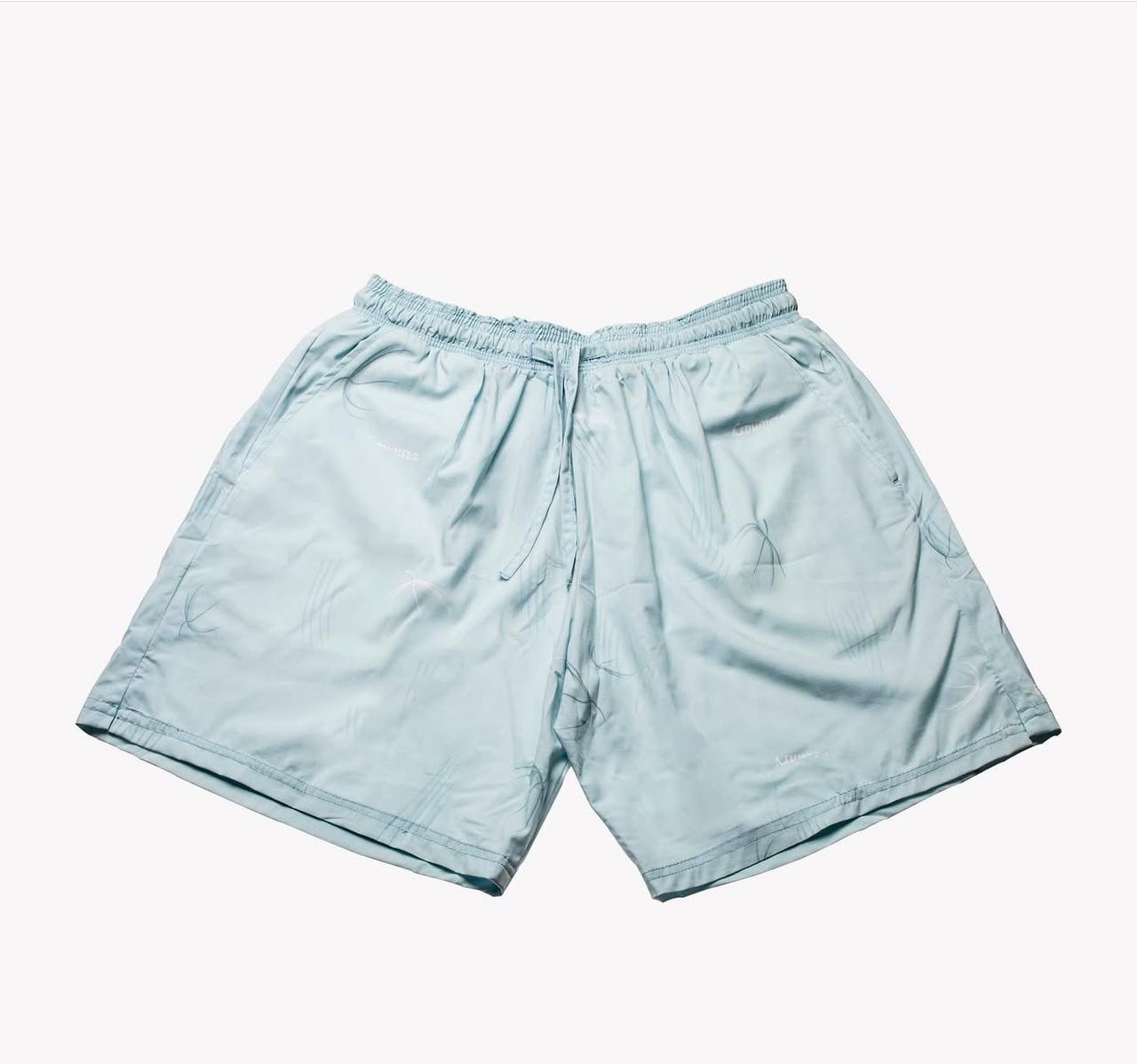 Une Shorte Blanche